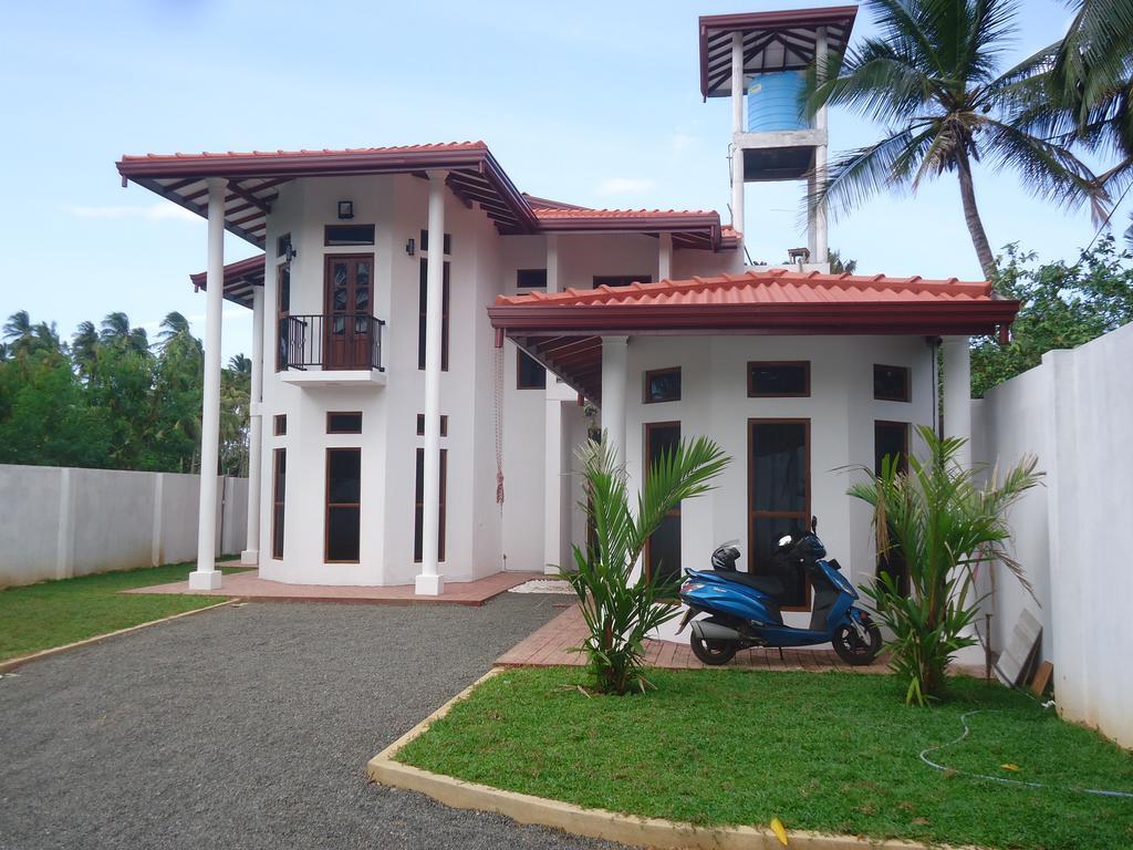 Amawin Resort Hambantota Luaran gambar