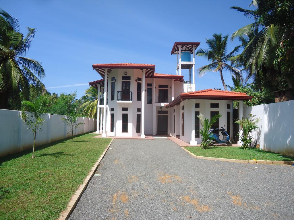 Amawin Resort Hambantota Luaran gambar
