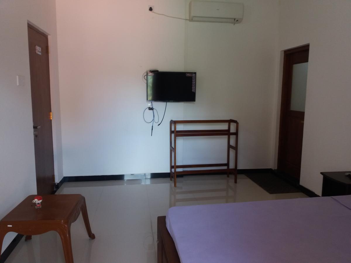 Amawin Resort Hambantota Luaran gambar