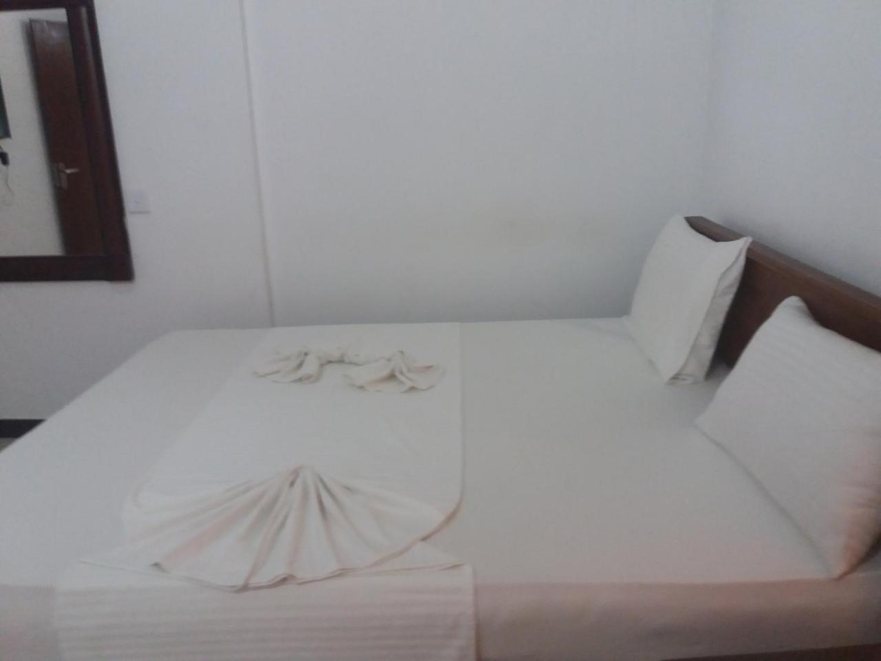 Amawin Resort Hambantota Luaran gambar